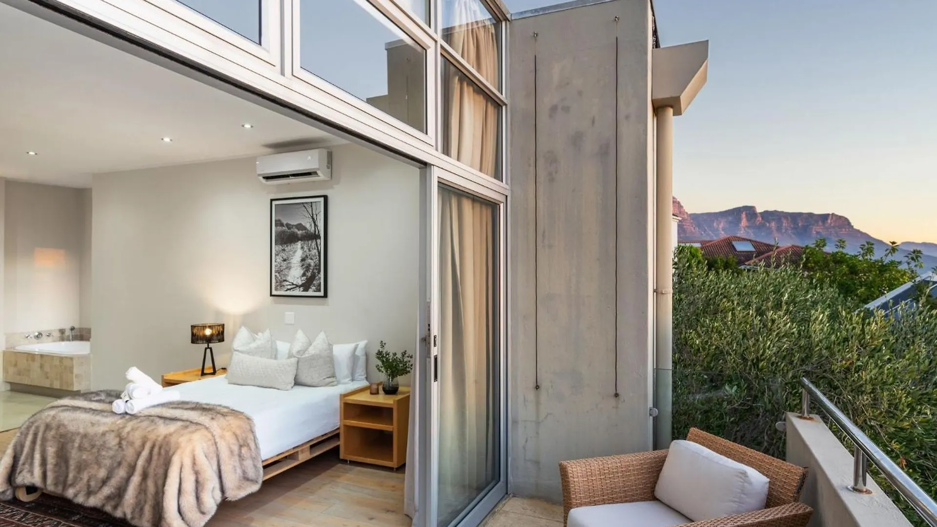 Serene Living On The Grange By Host Agents Città del Capo Sudafrica